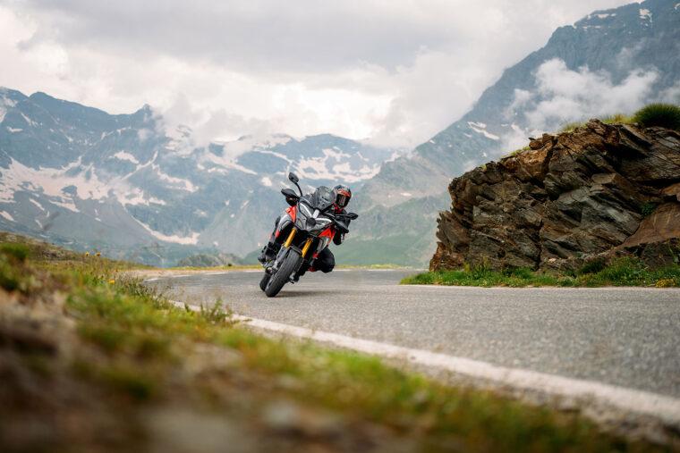 Ducati-Multistrada-V4-Pikes-Peak-2025-accion83