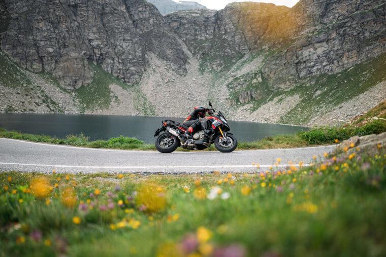 Ducati-Multistrada-V4-Pikes-Peak-2025-accion88