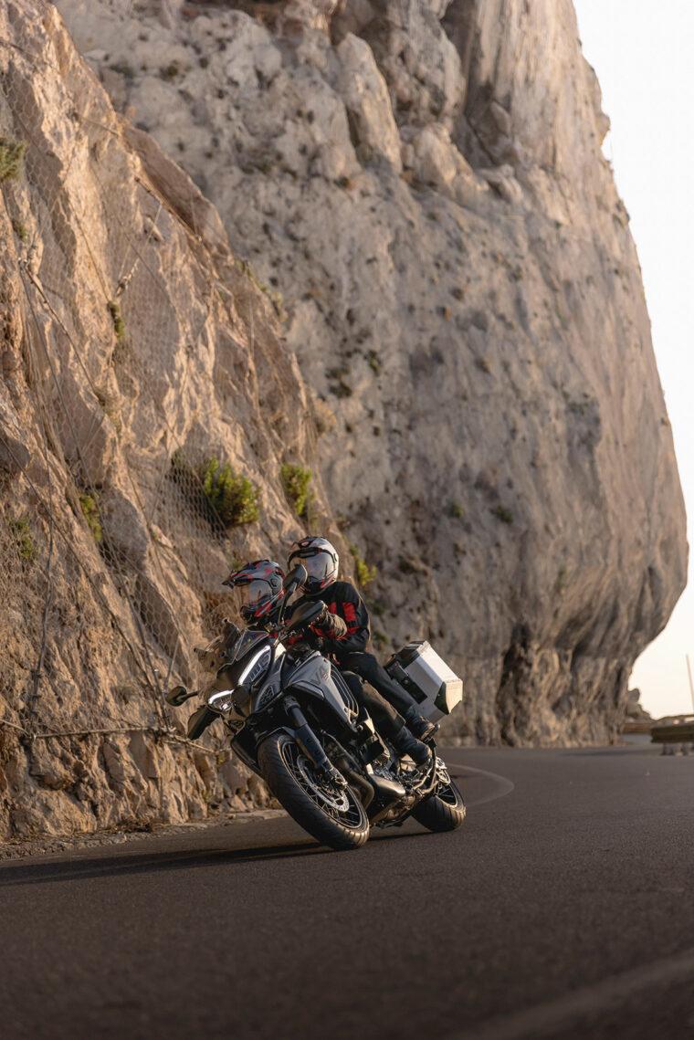Ducati-Multistrada-V4-S-2025-accion30