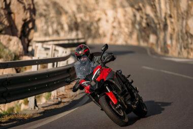 Ducati Multistrada V4 S 2025 accion4