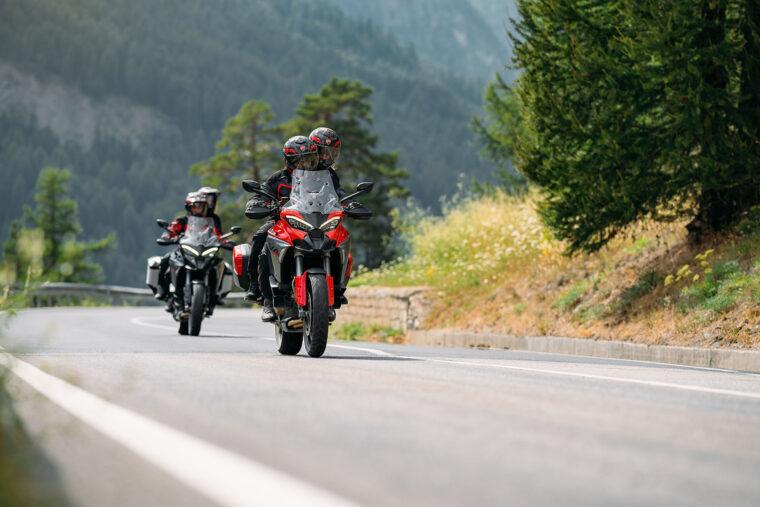 Ducati-Multistrada-V4-S-2025-accion42
