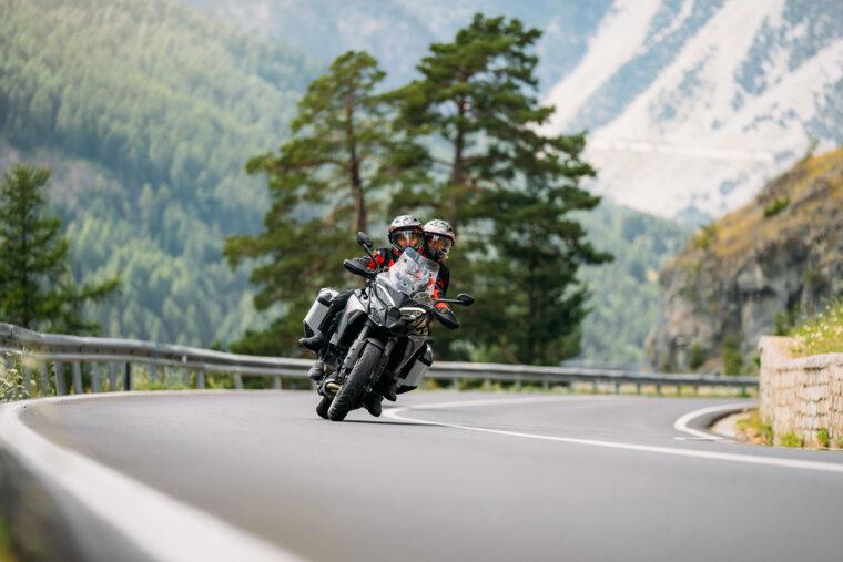 Ducati-Multistrada-V4-S-2025-accion47