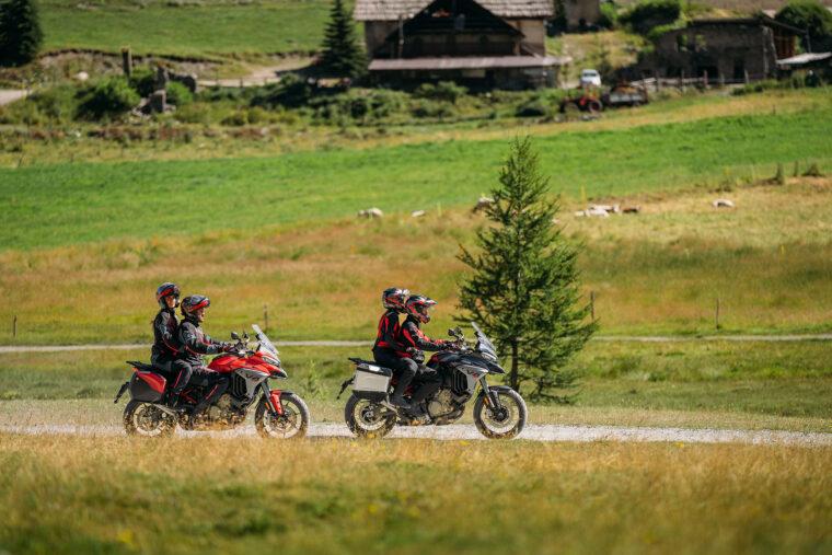 Ducati-Multistrada-V4-S-2025-accion50