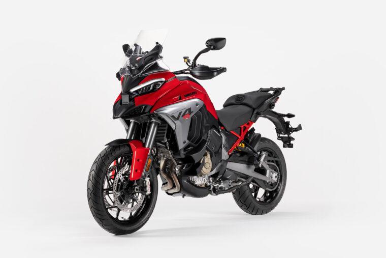 Ducati-Multistrada-V4-S-2025-estudio3