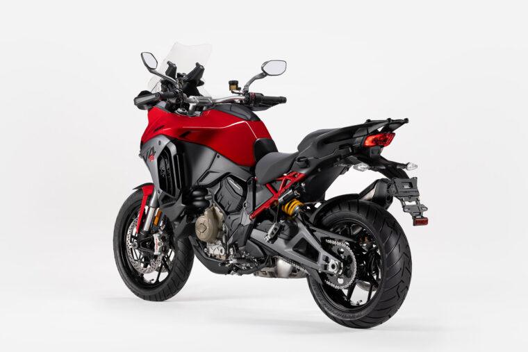 Ducati-Multistrada-V4-S-2025-estudio4