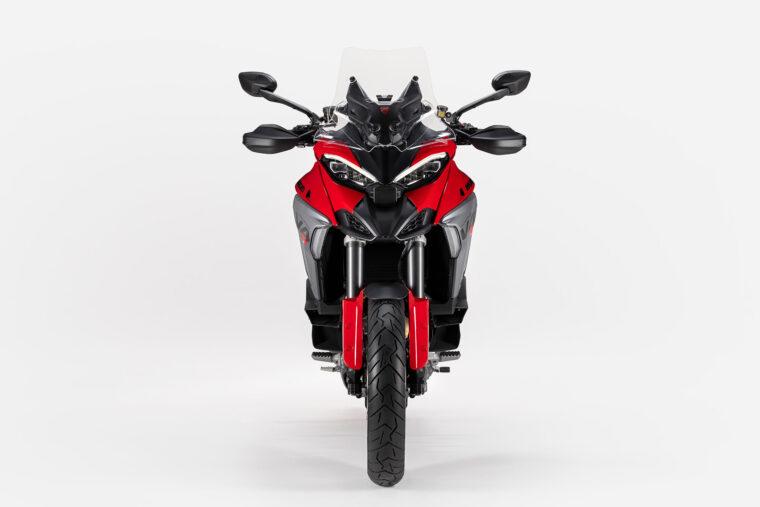 Ducati-Multistrada-V4-S-2025-estudio6