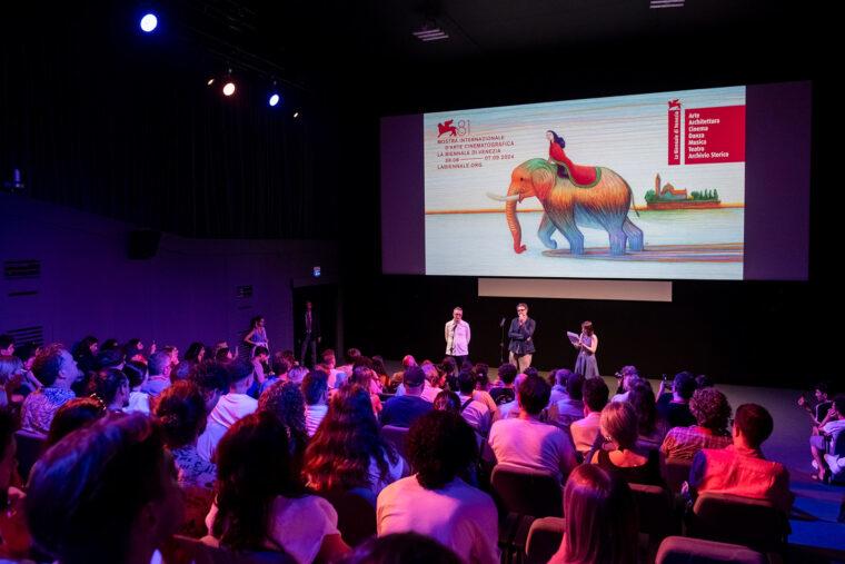 MV-Agusta-Beauty-is-not-a.Sin-MV-Agusta-Superveloce-1000-Serie-Oro - 12