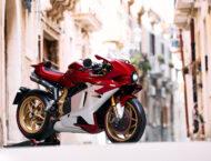 MV Agusta revoluciona el Festival Internacional de Cine de Venecia 7 MV Agusta Beauty is not a.Sin MV Agusta Superveloce 1000 Serie Oro7