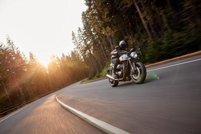 Triumph-Speed-Twin-1200-2025-accesorios-accion1