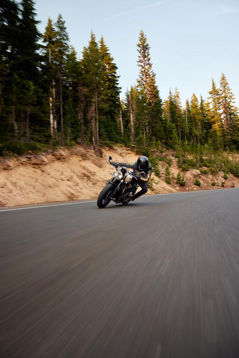 Triumph-Speed-Twin-1200-2025-accesorios-accion7