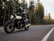 Triumph Speed Twin 1200 2025 accion2