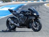 Yamaha R1 Race 2025 estaticas1