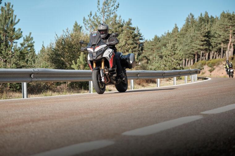 Ducati-Multistrada-V4-RS-Arai-Quantic-Xtreme-Challenge-opinion-11