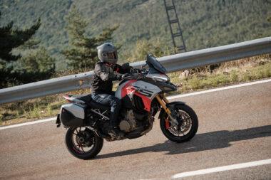 Ducati Multistrada V4 RS Arai Quantic Xtreme Challenge opinion 14