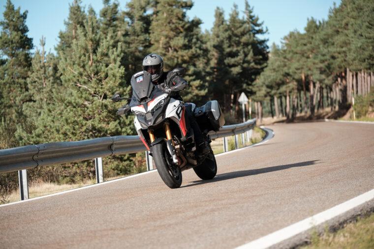 Ducati-Multistrada-V4-RS-Arai-Quantic-Xtreme-Challenge-opinion-6