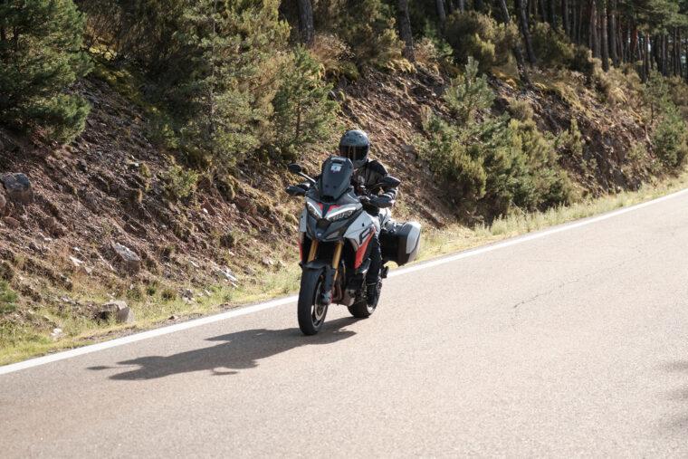 Ducati-Multistrada-V4-RS-Arai-Quantic-Xtreme-Challenge-opinion-7