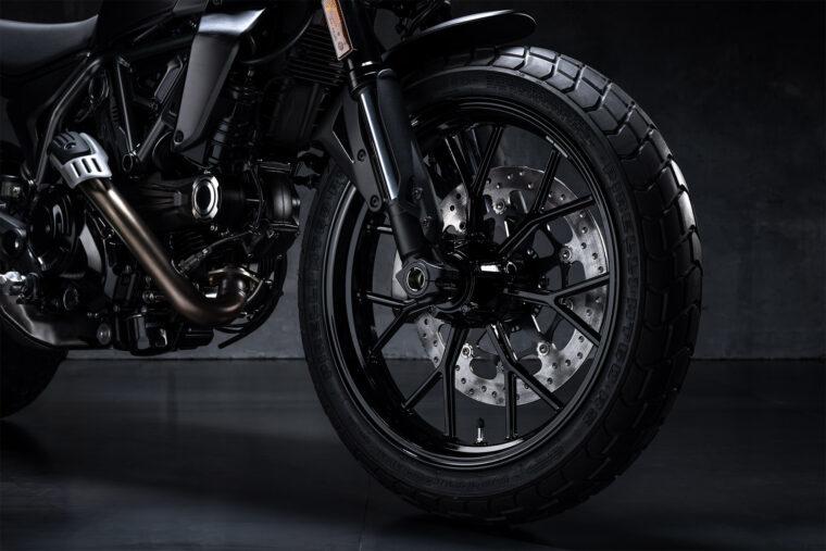 Ducati-Scrambler-Icon-Dark-2025-detalles34