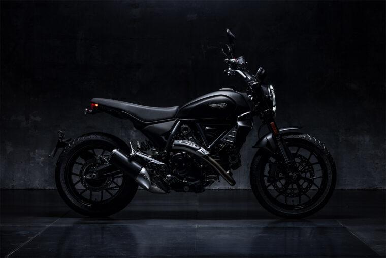 Ducati-Scrambler-Icon-Dark-2025-estudio10
