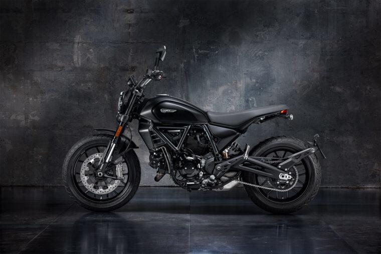 Ducati-Scrambler-Icon-Dark-2025-estudio7
