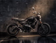 Ducati Scrambler Icon Dark 2025 estudio8