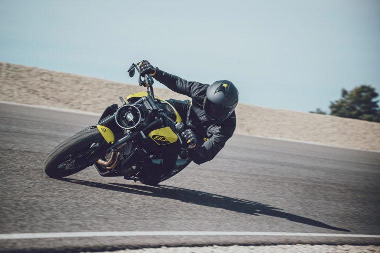 Husqvarna-Vitpilen-801-2025-accion17