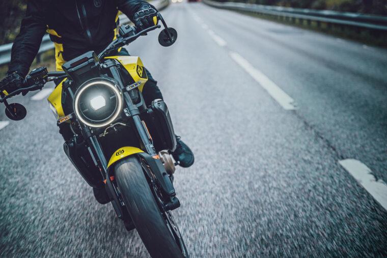 Husqvarna-Vitpilen-801-2025-accion31