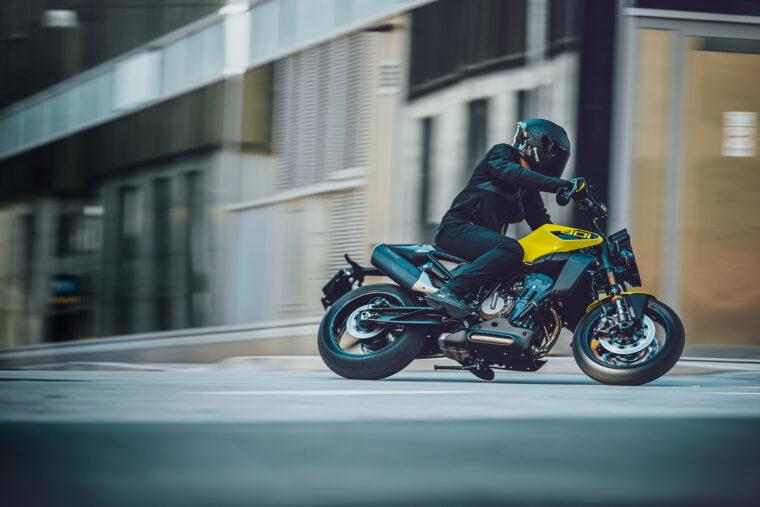 Husqvarna-Vitpilen-801-2025-accion46