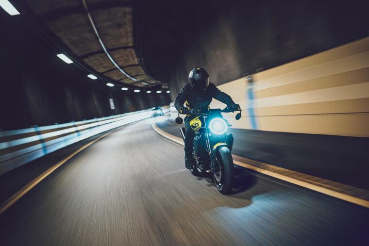 Husqvarna-Vitpilen-801-2025-accion7