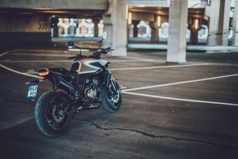 Husqvarna-Vitpilen-801-2025-estaticas15