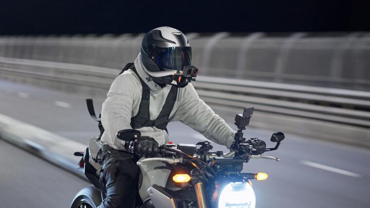 Insta360-Ace-Pro-2-motorbike-1