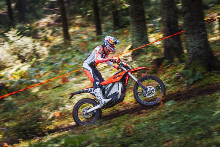 KTM-Freeride-E-2025-accion23