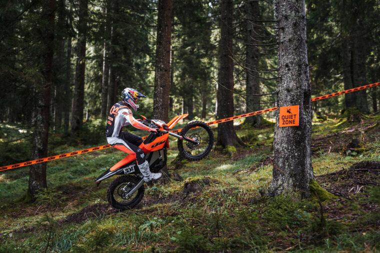 KTM-Freeride-E-2025-accion57