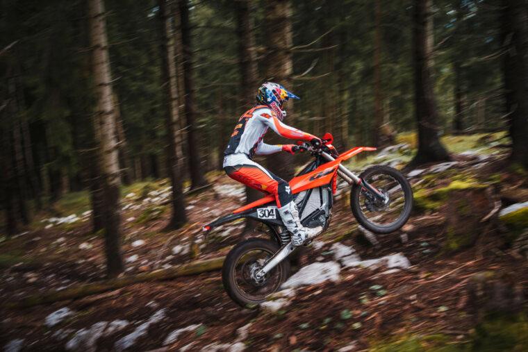 KTM-Freeride-E-2025-accion70