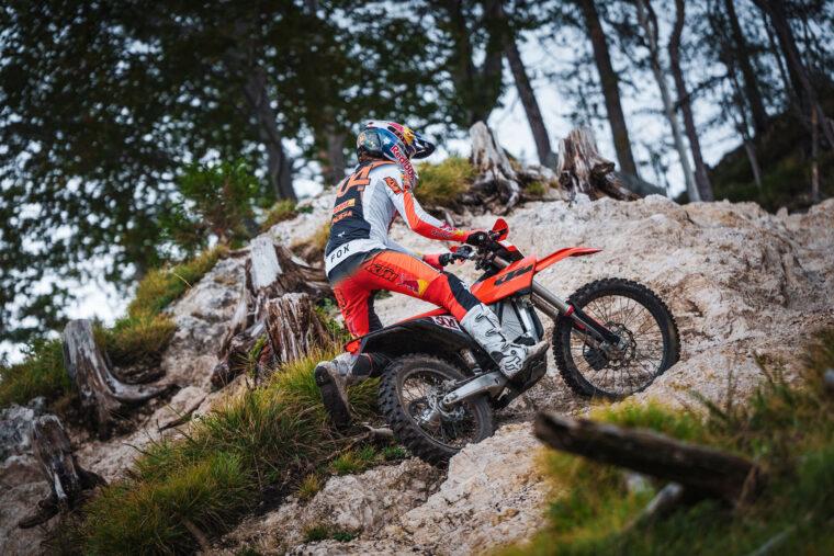 KTM-Freeride-E-2025-accion89