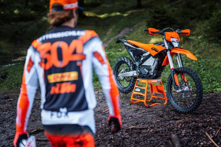 KTM-Freeride-E-2025-estaticas13