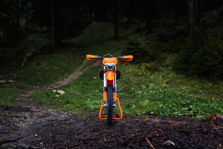 KTM-Freeride-E-2025-estaticas34