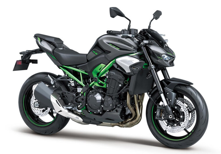 Prueba Kawasaki Z900 2025: evolución completa 37 Kawasaki Z900 2025 estudio colores5