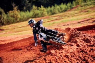 Triumph TF 450 RC 2025 accion17