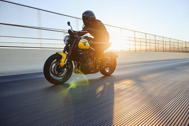 Triumph Trident 660 2025 38 Triumph Trident 660 2025 accion 26