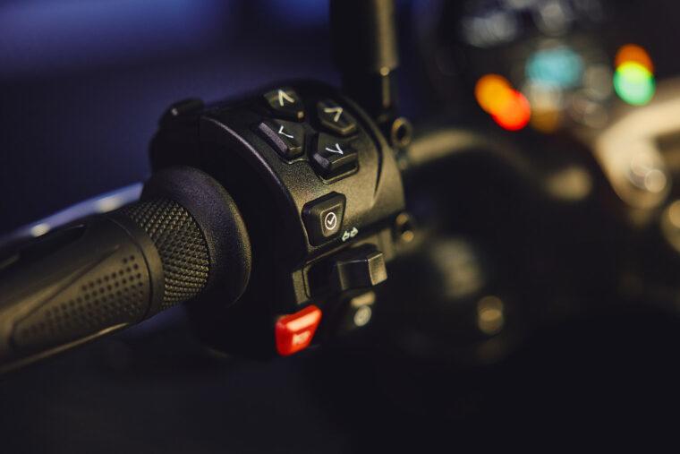 Triumph-Trident-660-2025-detalles-4