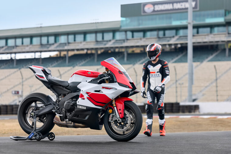 Yamaha-R9-2026-estaticas3