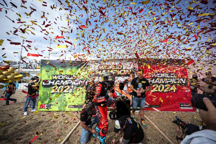 adrian-huertas-campeon-mundo-supersport-2024 (1)