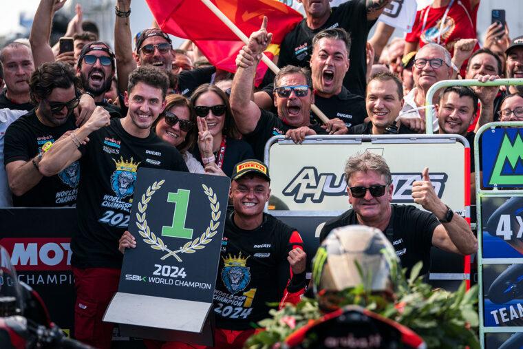 adrian-huertas-campeon-mundo-supersport-2024 (8)