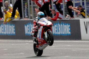 carlos checa phillip island wsbk