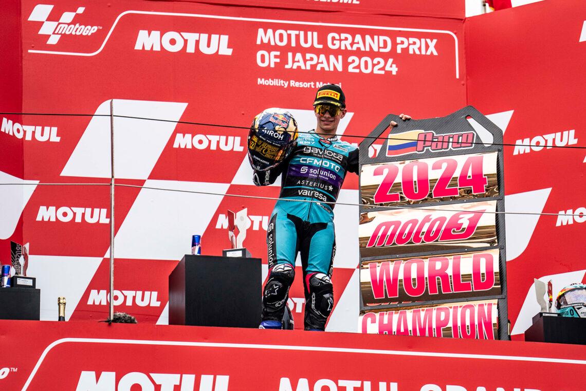 David Alonso saborea el título de Moto3: «El año pasado se me pasó volando, este se me estaba haciendo muy largo» 2 david alonso campeon mundo moto3 2024 2