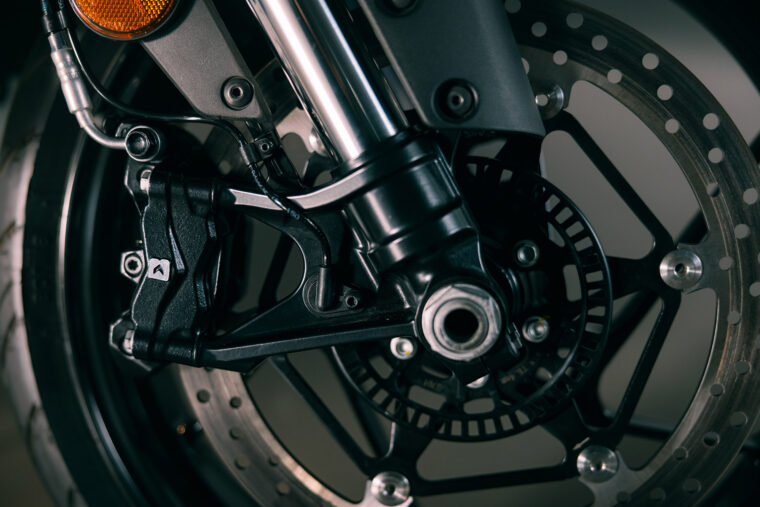 Aprilia-Tuono-457-2025-detalles25