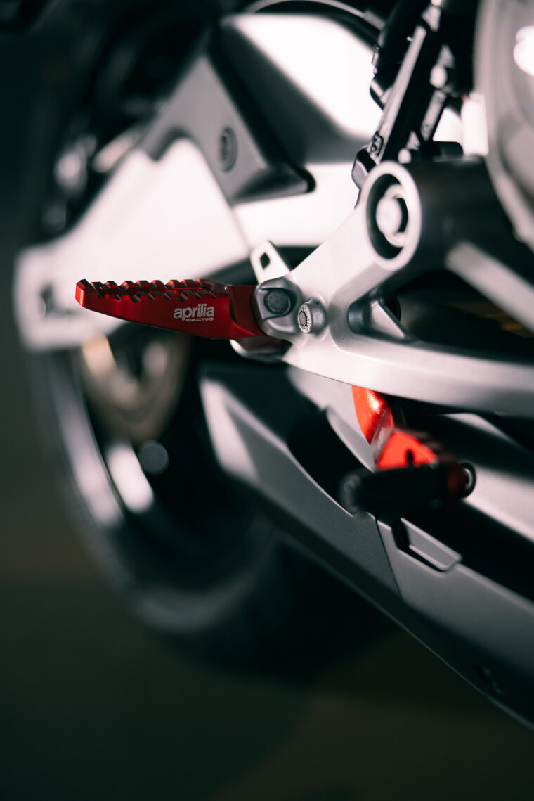 Aprilia-Tuono-457-2025-detalles26