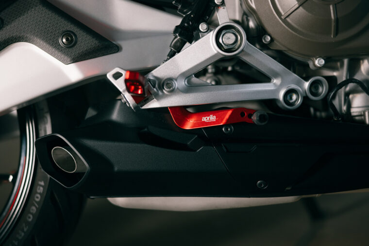 Aprilia-Tuono-457-2025-detalles33