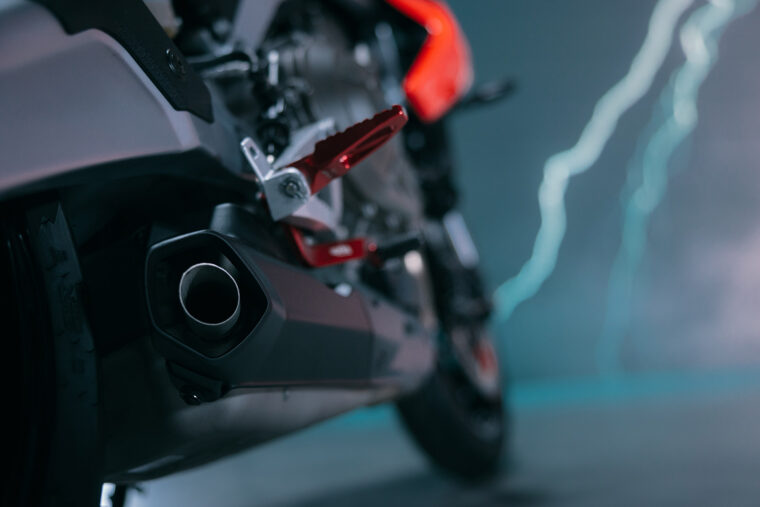 Aprilia-Tuono-457-2025-detalles43