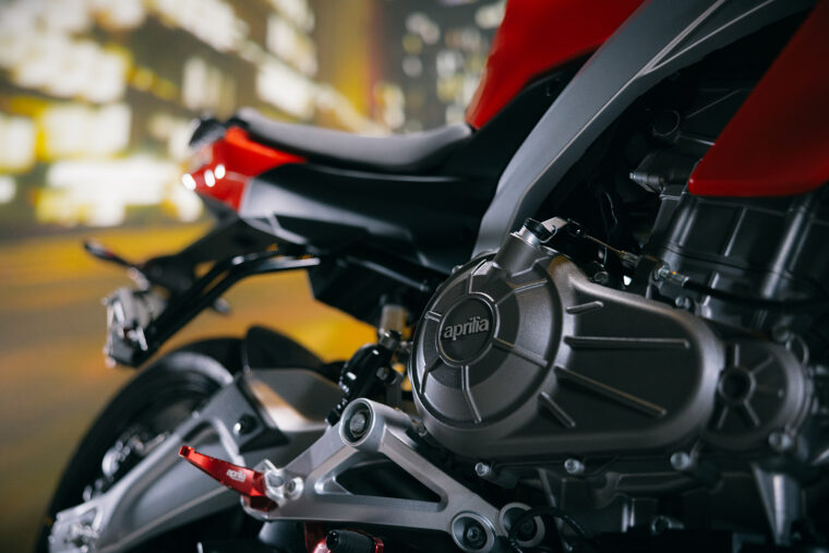 Aprilia-Tuono-457-2025-detalles44